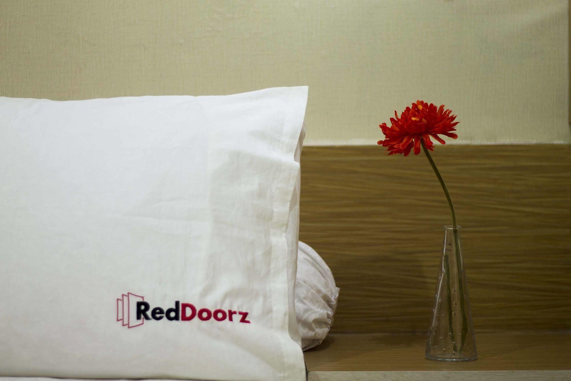 Reddoorz @ Pantai Cemara Sanur Hotel Exterior photo